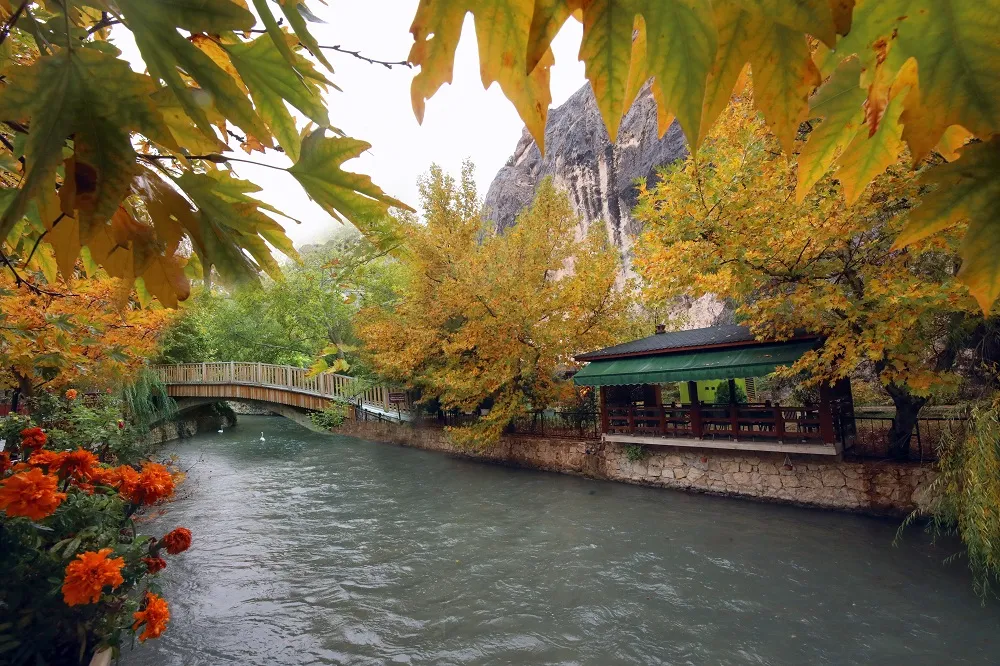 Malatya’da Tohma Kanyonu Sonbahar Renkleriyle Ayrı Bir Güzelleşti