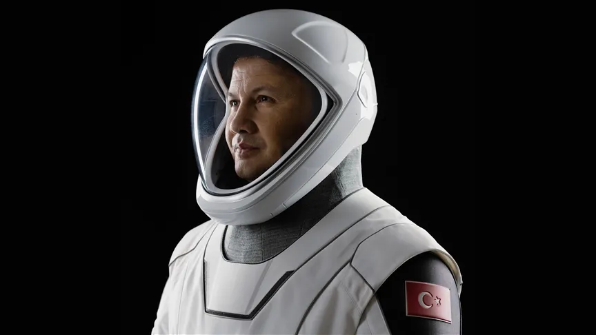 İlk Türk astronot Gezeravcı