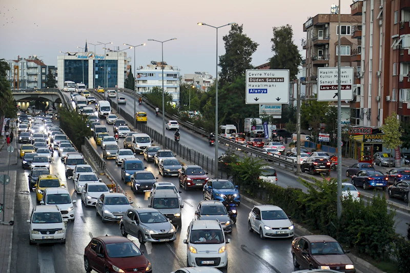 Kangren olan Antalya trafiğine 