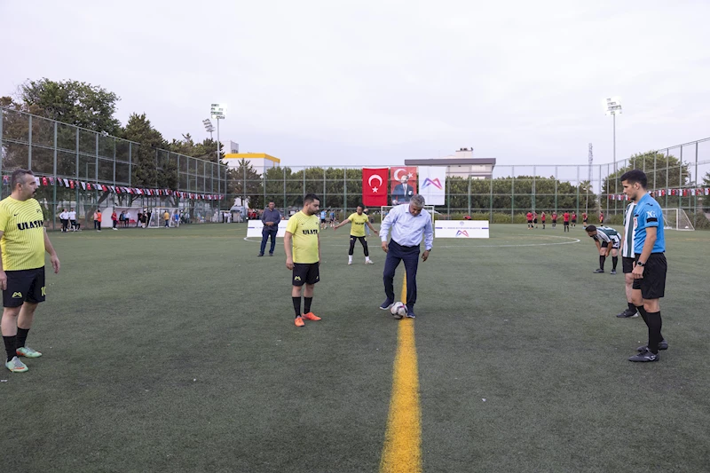 Büyükşehir Belediyesi Birimler Arası Futbol Turnuvası başladı 