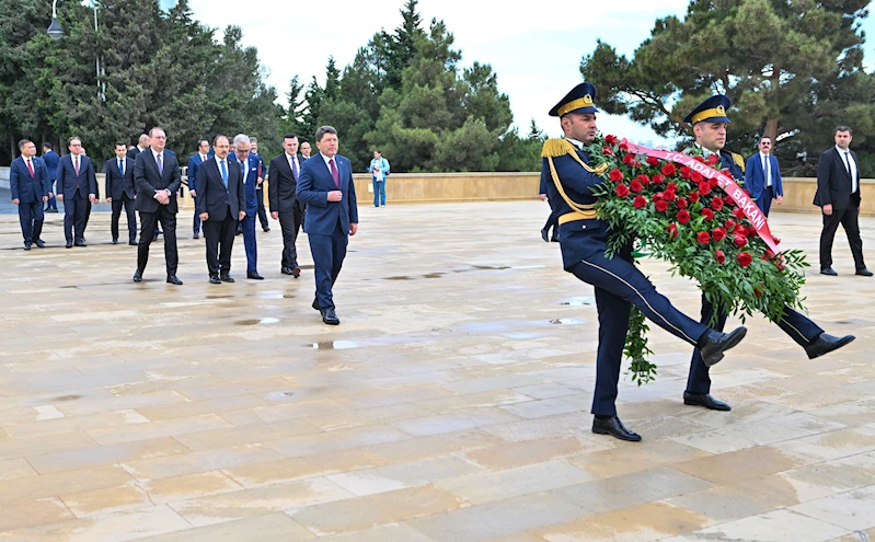 Bakan Tunç, Azerbaycan’da 