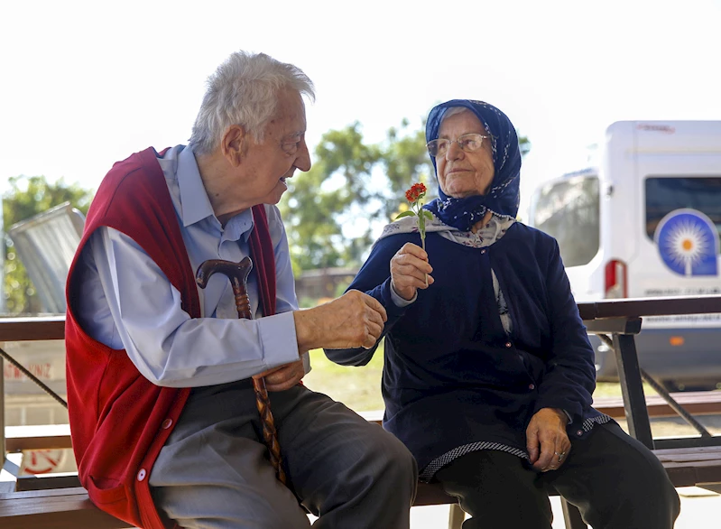 Alzheimer hastaları Mavi Ev