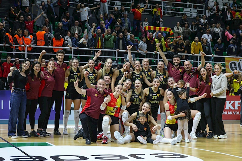 Voleybolda gözler İzmir derbisinde