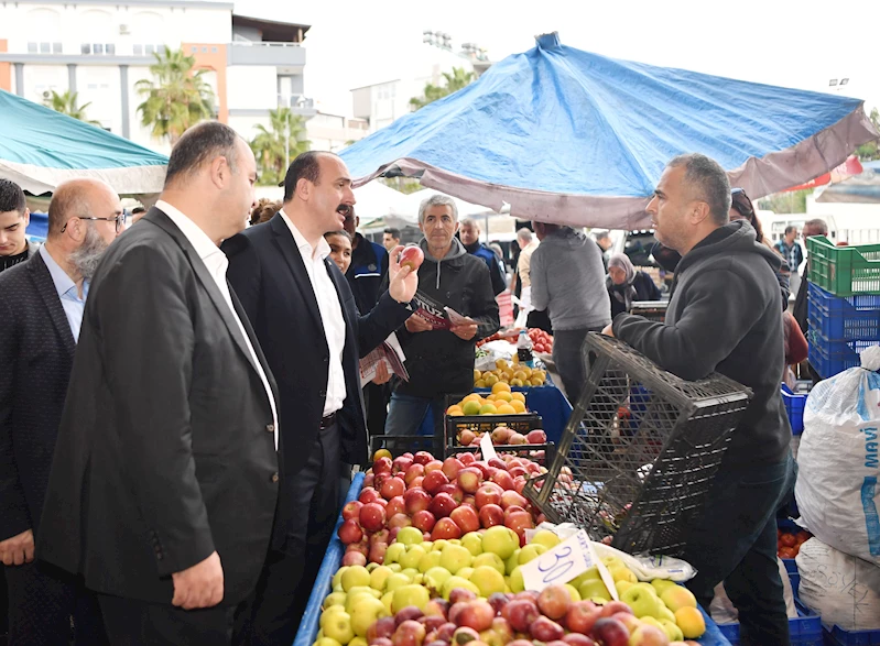 Başkan Kotan, pazar esnafıyla buluştu