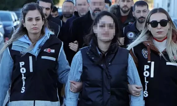 Adana’da rüşvetten yargılanan belediye başkan danışmanı ile reklamcıya tahliye