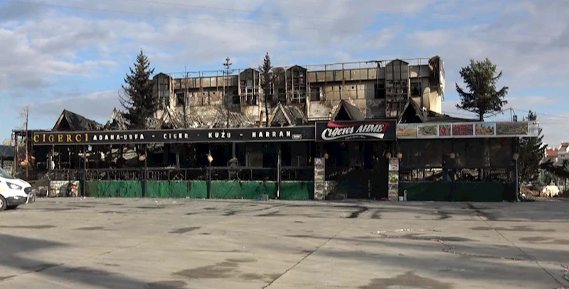 Temizlik işçisinin öldüğü, 17 kişinin etkilendiği restoran yangınındaki panik ve korku kamerada (2)