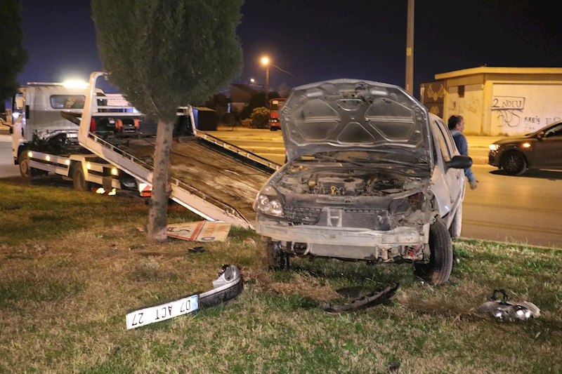 Refüje çıkan otomobilin sürücüsü yaralandı