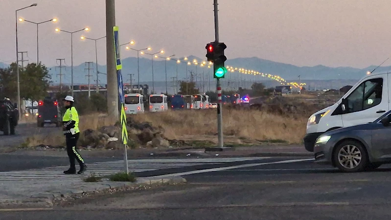 Narin Güran cinayetinin tutuklu sanıkları Diyarbakır Adliyesi