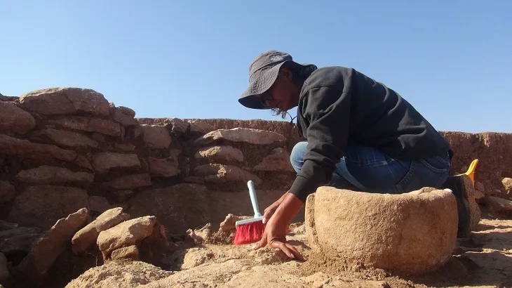 Göbeklitepe’den 1000 yıl önce inşa edildiği düşünülen Çakmaktepe’deki kalıntılar gün yüzüne çıkarılıyor