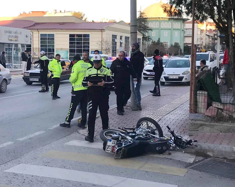 Motosiklet sürücüsü, kazada ağır yaralandı 