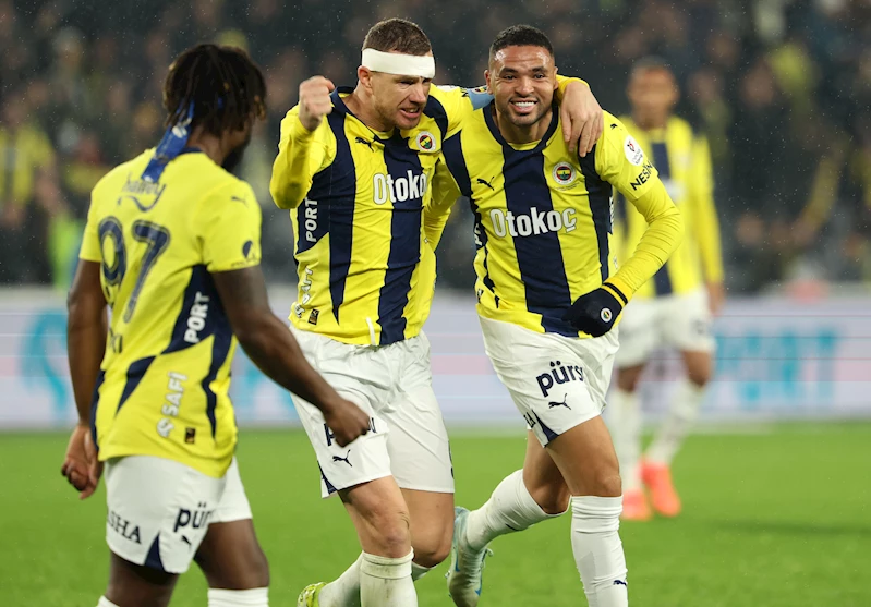 Fenerbahçe, Başakşehir’i golcüleriyle geçti