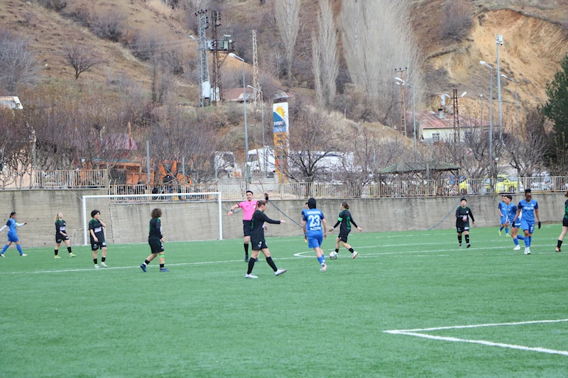 Yüksekova Spor Kulübü Kadın Futbol Takımı, Sakarya Kadın Takımı