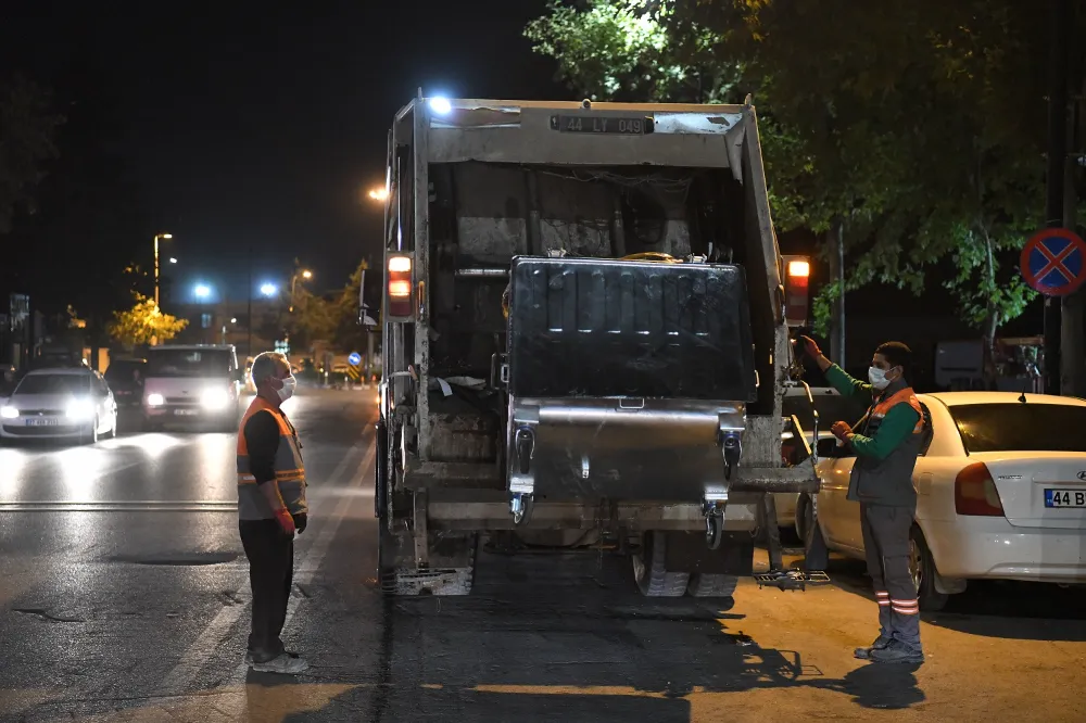 Yeşilyurt Belediyesi, Temizlik Hizmetlerinde Çıtayı Yükseltti