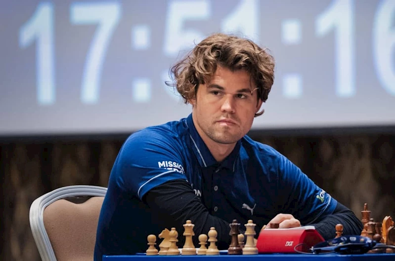 Magnus Carlsen, kot pantolon krizi sonrası turnuvaya dönüyor