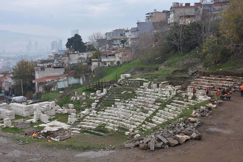 Smyrna Antik Kenti Tiyatrosu