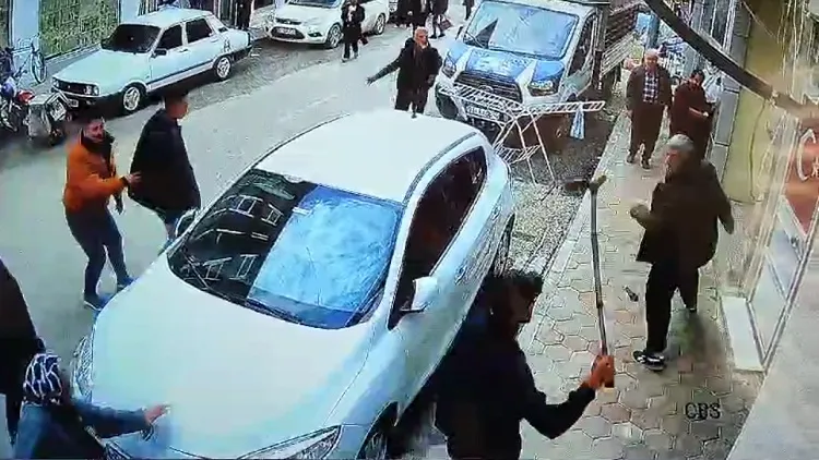 Adana’da bir kişi eşinin eski kocası ve kardeşleri tarafından bıçaklandı