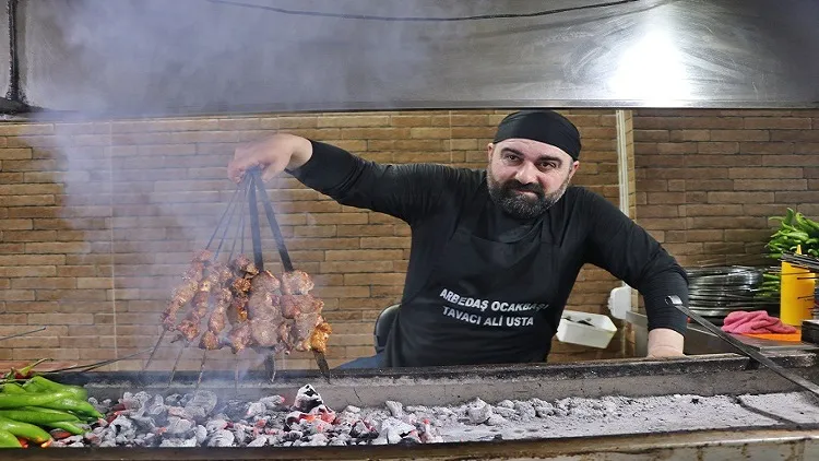 Diyarbakır’ın tescilli ciğer kebabı, bayramda 24 ton tüketildi