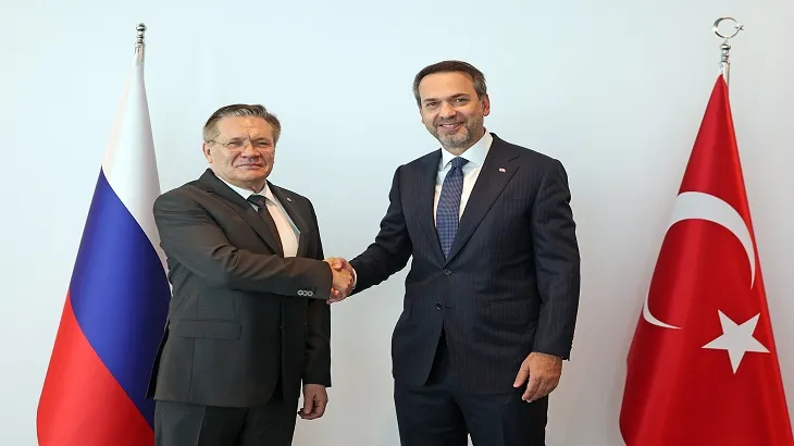 Bakan Bayraktar, Rosatom Genel Müdürü Alexey Likhachev ile görüştü