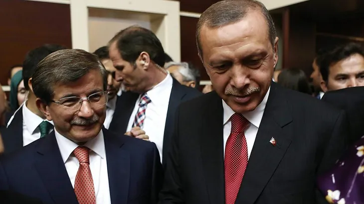 Davutoğlu ,şartları yerine getirilirse Ak Parti’ye geri dönebilir