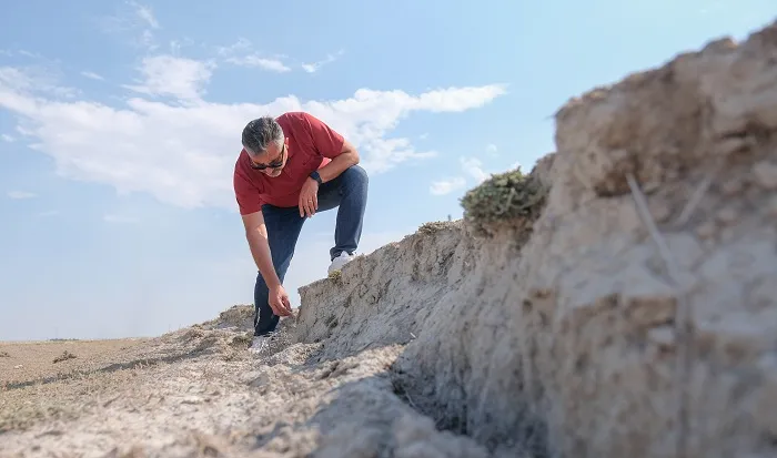 Konya’da kuraklık nedeniyle 5 metreyi bulan yarıklar oluştu