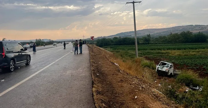 Gaziantep’te tarım işçilerini taşıyan kamyonet devrildi ; 1 ölü, 22 yaralı