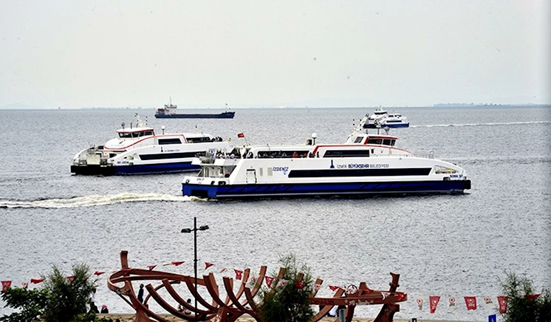 İZDENİZ 15 dakikada bir sefer düzenine dönüyor