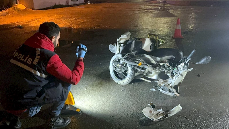 Çalıntı motosikletle polisten kaçan şüpheli kazada yaralandı