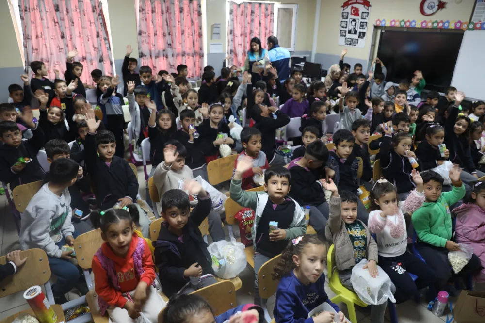 Battalgazi Belediyesi, çocuklar için farklı mahallelerde sinema etkinliği düzenliyor