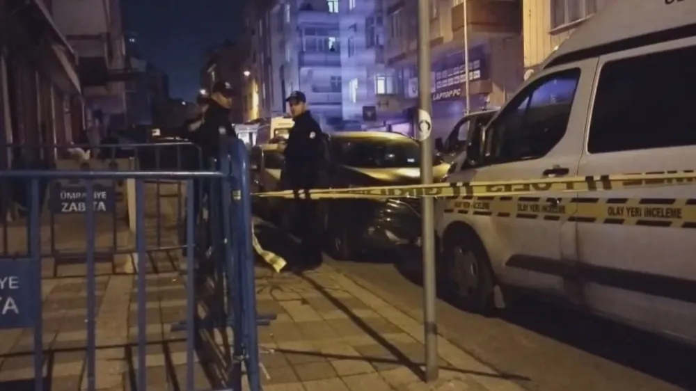 Cinnet geçiren adam kardeşini ve 9 yaşındaki oğlunu bıçaklayarak öldürdü