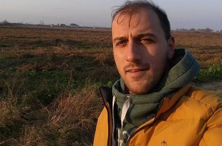 Halı sahada kalp krizi geçiren adam öldü ; O anlar kamerada