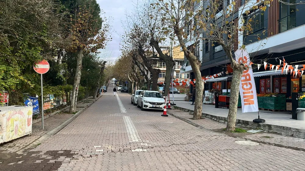 Marketin temizlik görevlisinin bulduğu 60 bin dolar polise teslim edildi