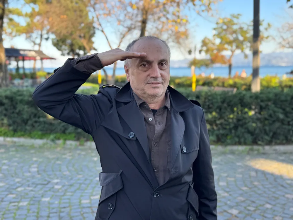 62 yaşında Türk vatandaşlığına geçti, askere çağrıldı