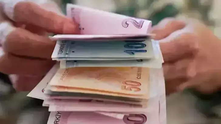 Yönetici kamu personeline seyyanen zam teklifi geri çekildi