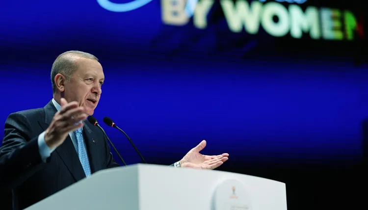 Cumhurbaşkanı Erdoğan: Kadın elinin değdiği yerde huzur ve düzen olur