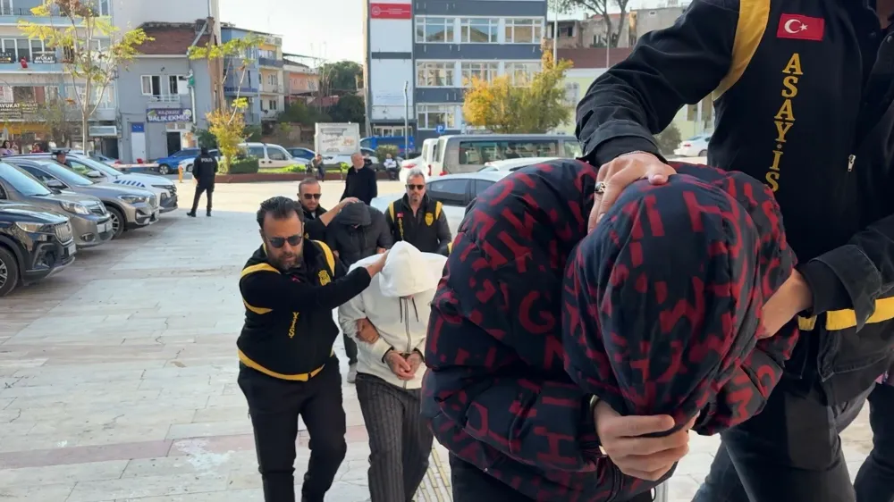 Eğlence mekanında tabancalı ve bıçaklı kavga: 1