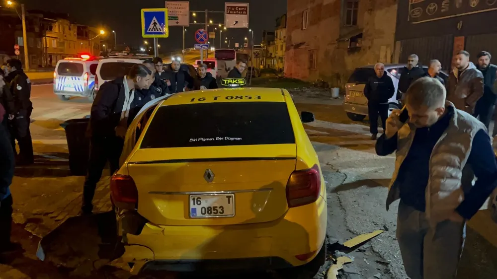 Gasbettiği taksiyle kaza yapınca yaya olarak kaçmaya çalıştı