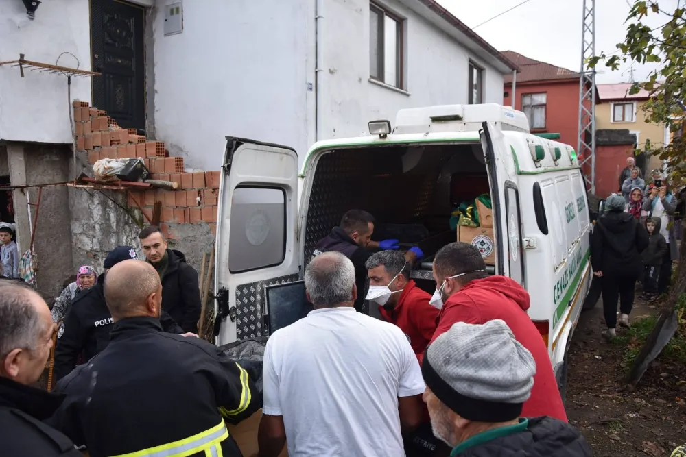 Tek başına kaldığı evde çıkan yangında öldü