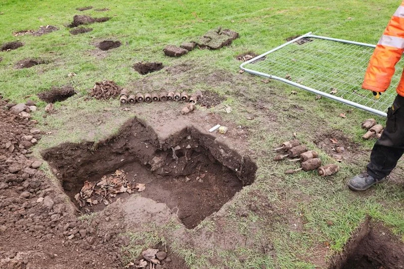 İngiltere’de çocuk parkında 176 adet bomba bulundu