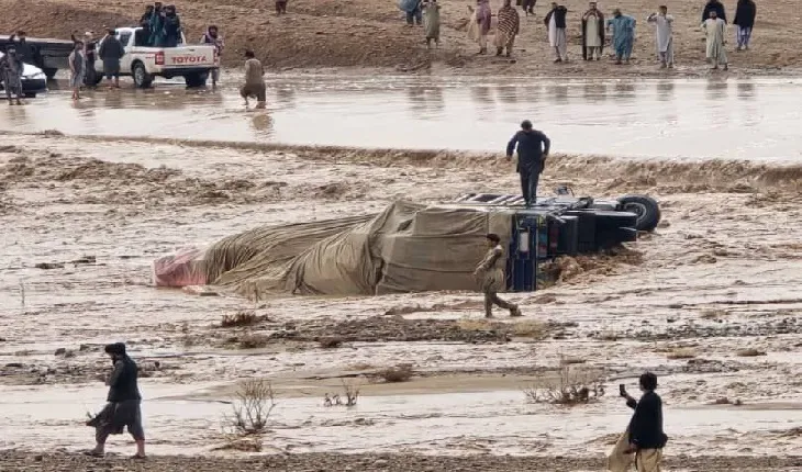 Afganistan’da sel felaketinde 21 kişi öldü