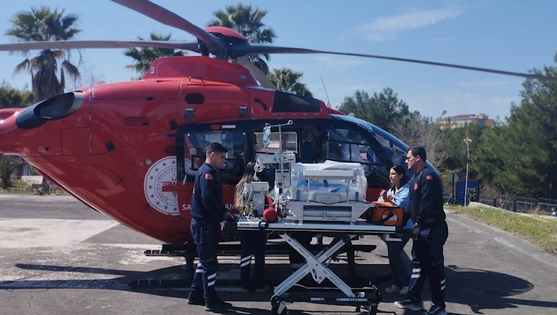 Osmaniye’de 9 günlük bebek ambulans helikopter ile Ankara