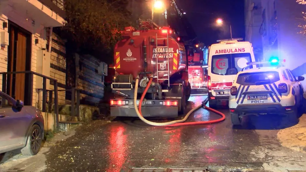 Sarıyer’de eski topçu karakolu alev alev yandı