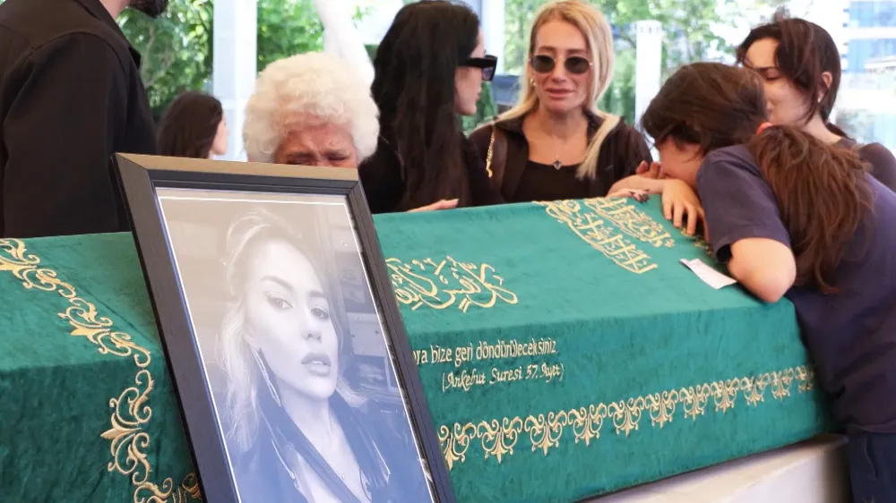 Nihal Candan son yolculuğuna uğurlandı 