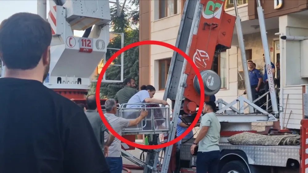 Anne ile 3 çocuğunun öldüğü yangında birçok kişiyi kurtaran nakliyeci o anları anlattı