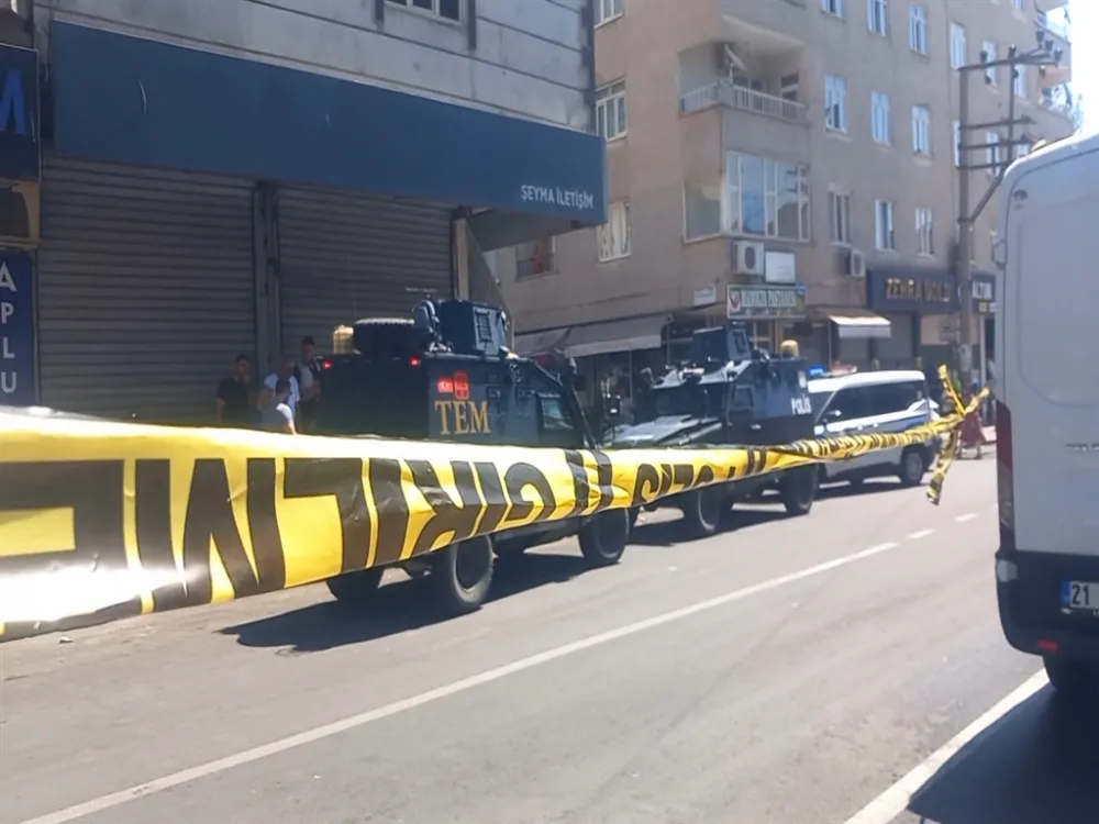 Aile içi şiddet ihbarına giden ekiplere ateş açıp 3 polisi yaralayan şüpheli tutuklandı