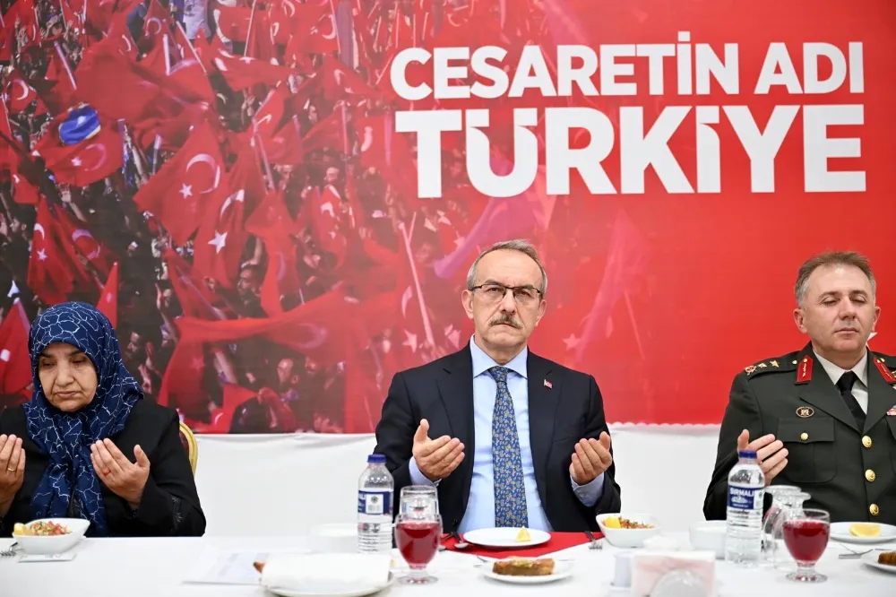 Vali Yavuz,15 Temmuz Şehit ve Gazi Aileleri ile Buluştu