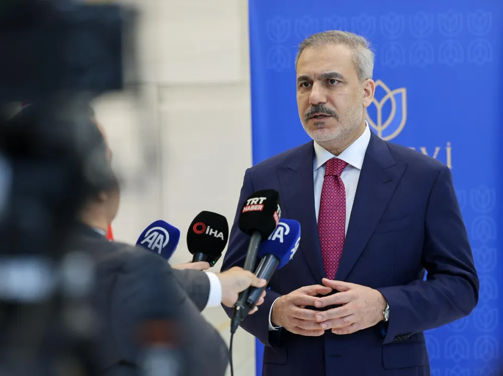 Bakan Fidan :  İsrail yol yakınken bu politikadan vazgeçmeli