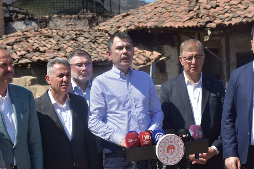 Bakan Kurum : Yangınlardan etkilenen 8 ilde toplamda 1168 bina zarar gördü