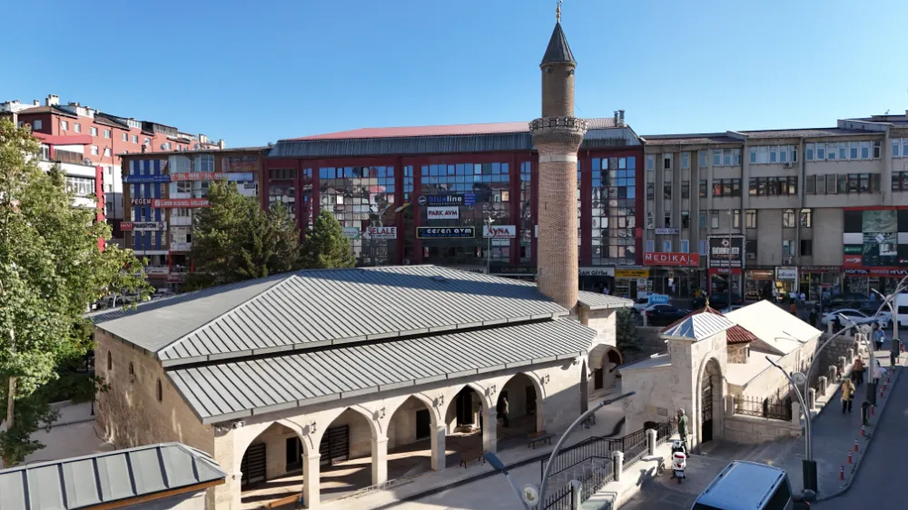 Sivas Hasan Paşa Camisi, restorasyonun ardından ibadete açılıyor 