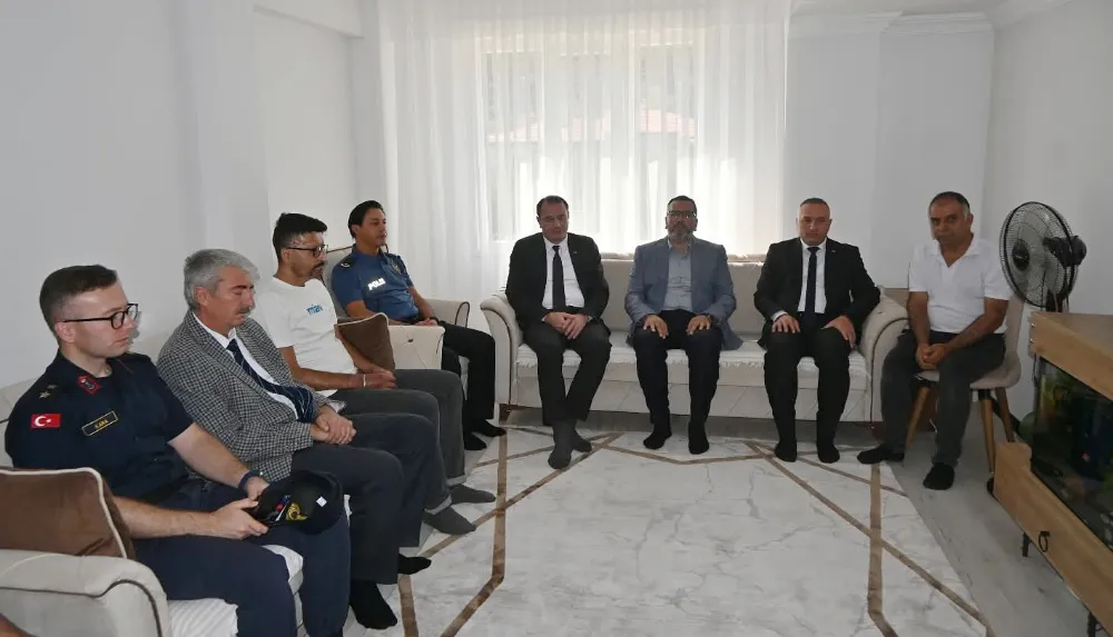 Kaymakam Türker, Şehit ve Gazi ailelerine ziyaret etti