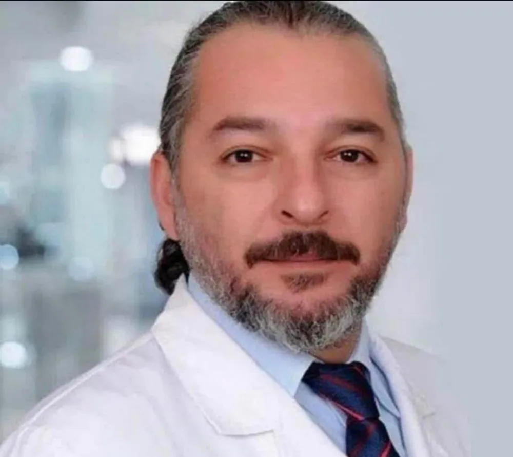 Başına saçma isabet eden doktor 4 yıllık yaşam mücadelesini kaybetti